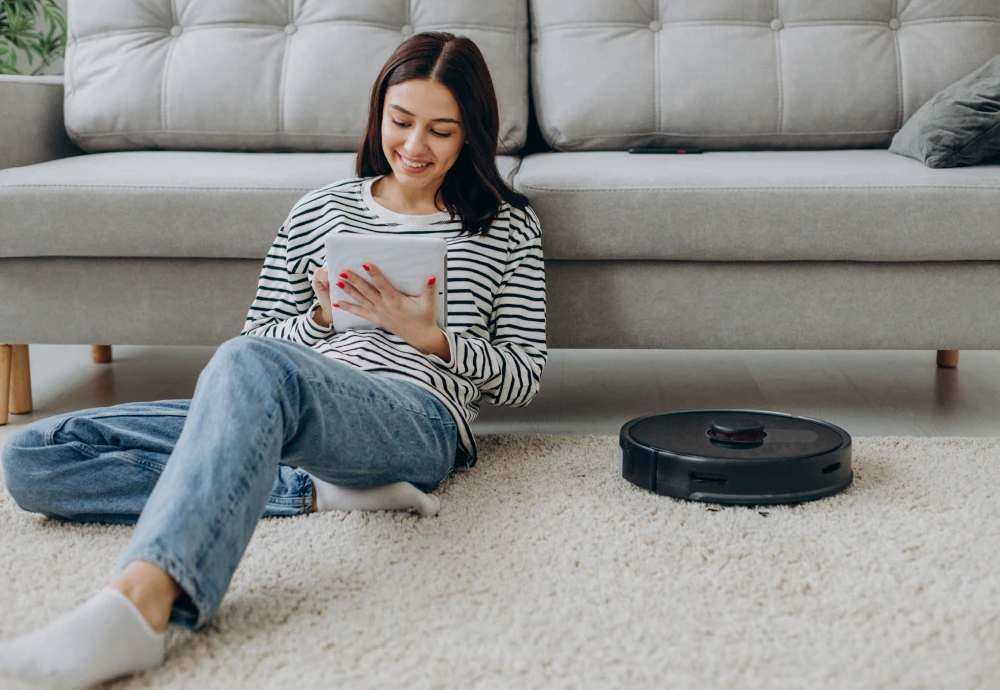 robot vacuum cleaner with water tank